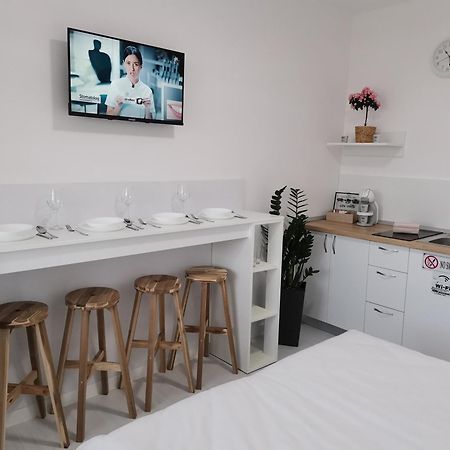 Casuta Cu Tei Villa Oradea Værelse billede