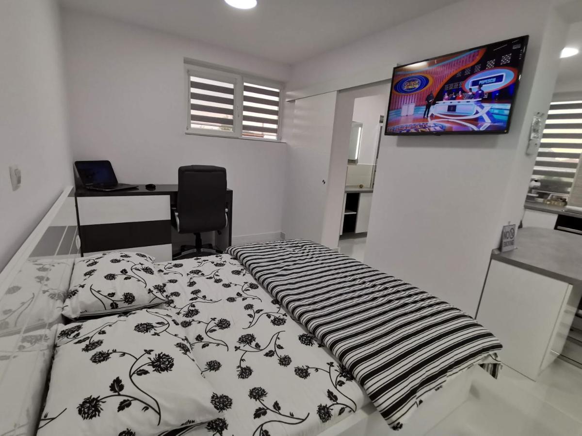 Casuta Cu Tei Villa Oradea Eksteriør billede