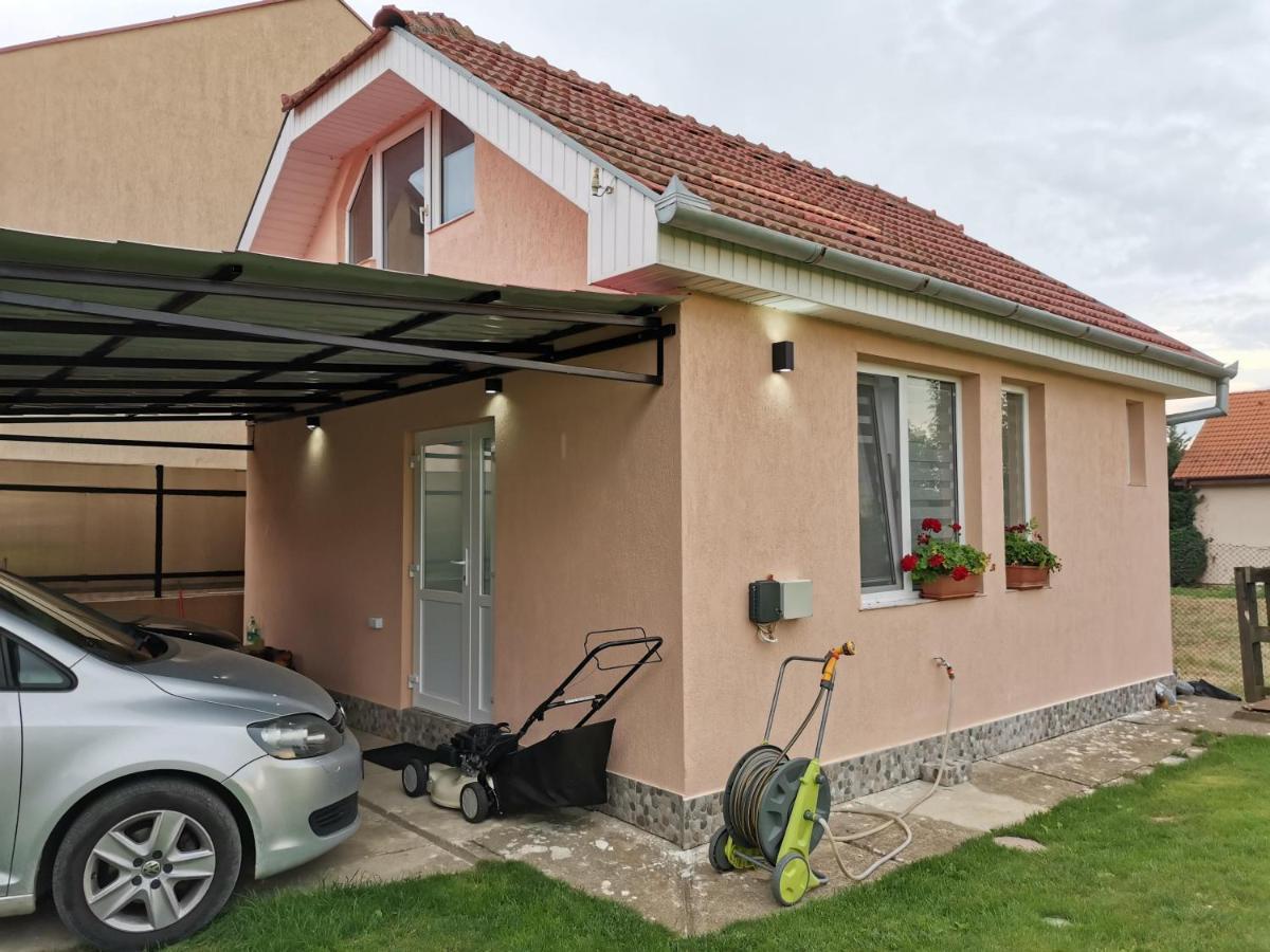 Casuta Cu Tei Villa Oradea Eksteriør billede