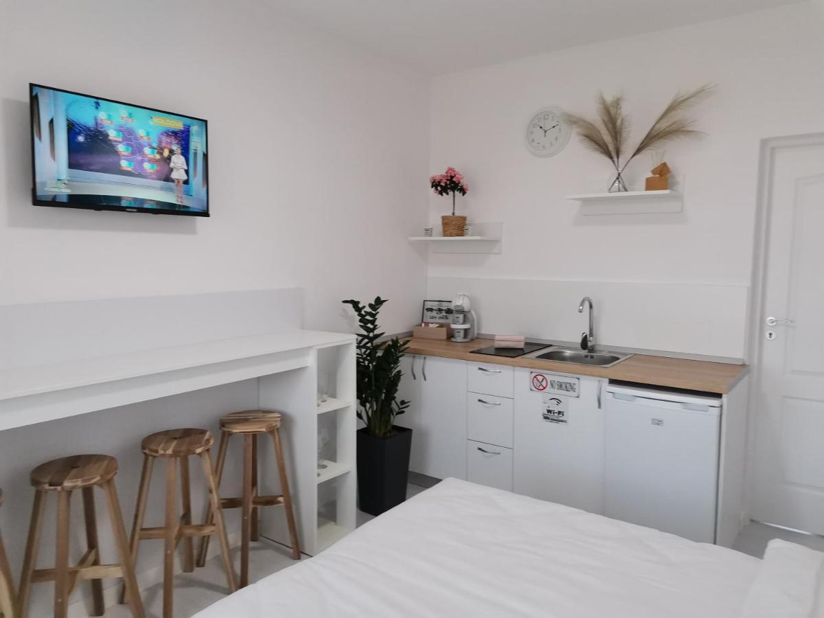 Casuta Cu Tei Villa Oradea Eksteriør billede