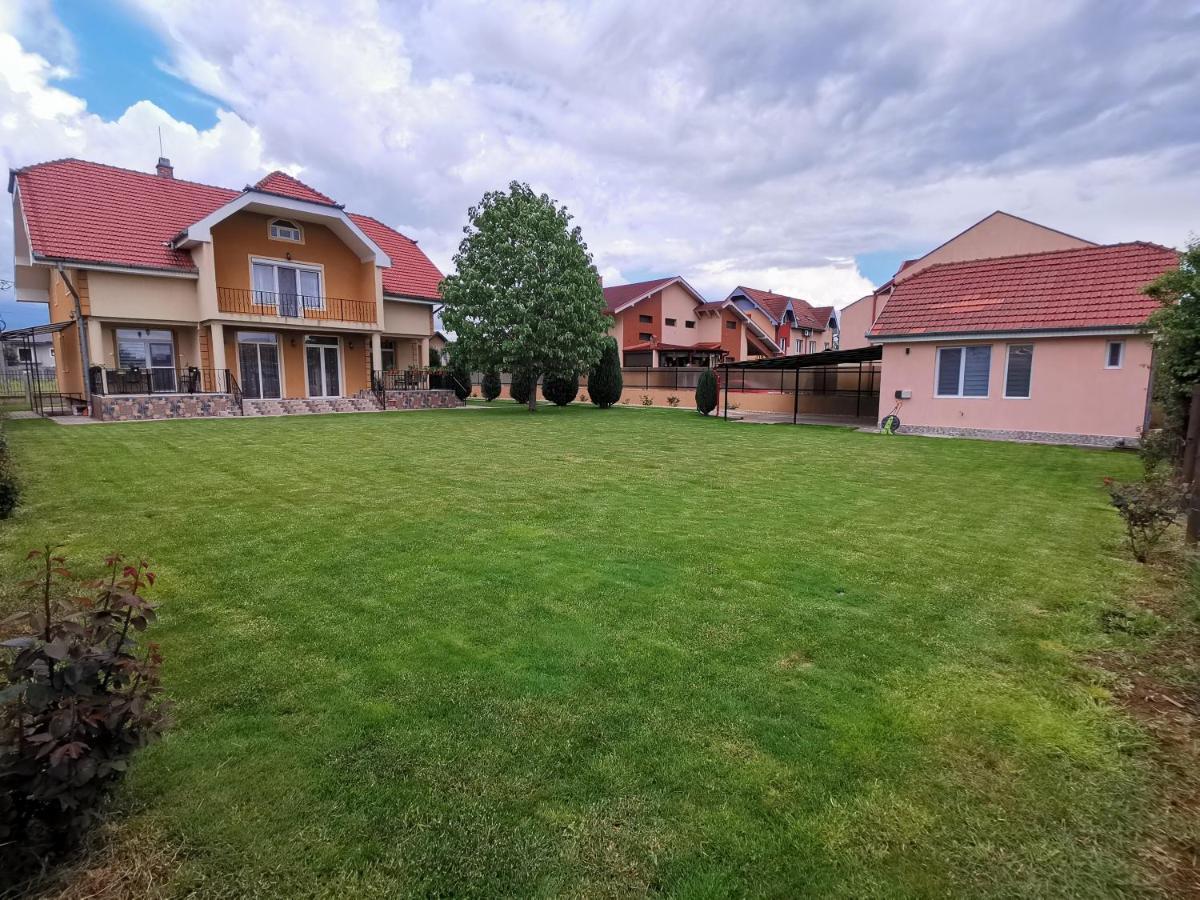 Casuta Cu Tei Villa Oradea Eksteriør billede