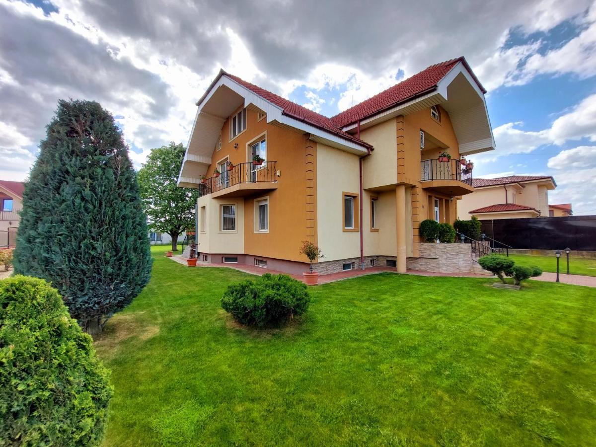Casuta Cu Tei Villa Oradea Eksteriør billede