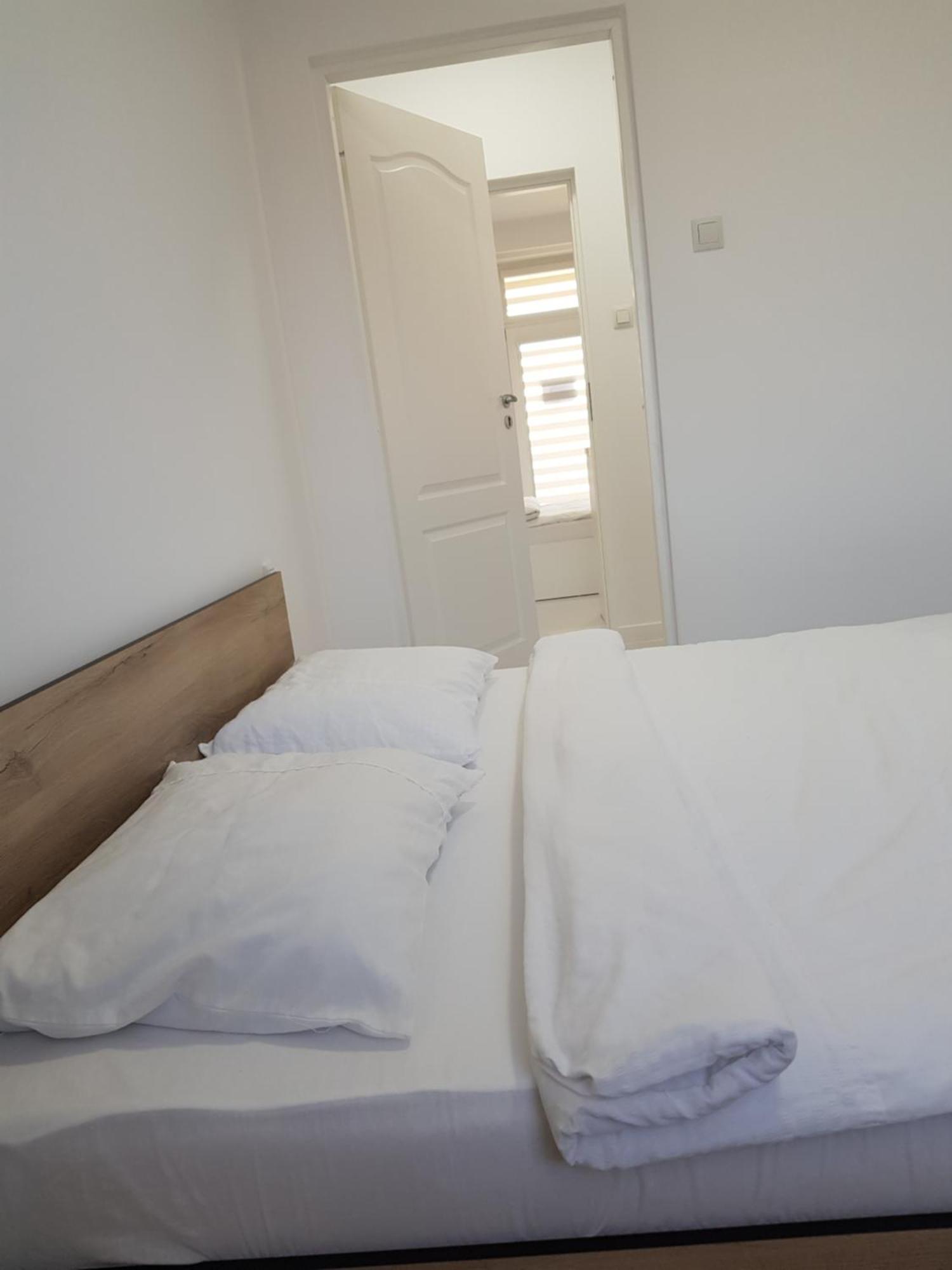 Casuta Cu Tei Villa Oradea Værelse billede
